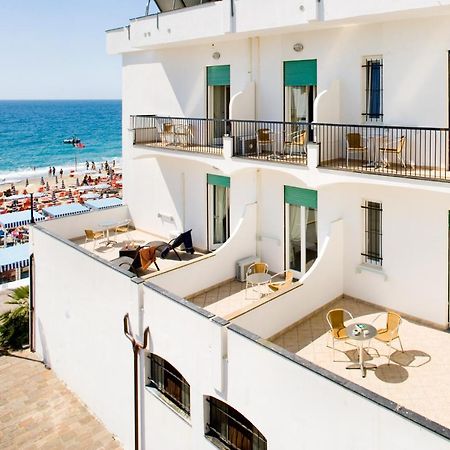 Hotel Ligure Spotorno Buitenkant foto