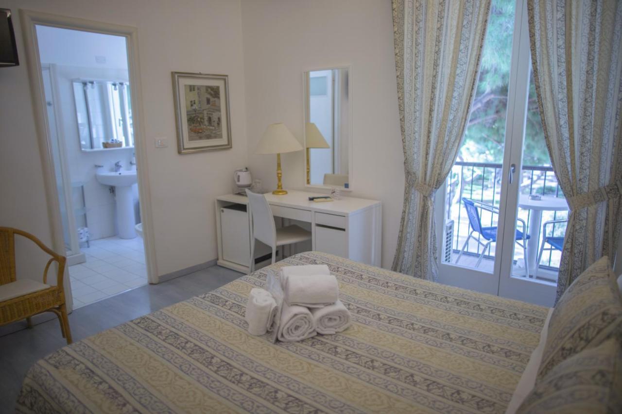 Hotel Ligure Spotorno Buitenkant foto