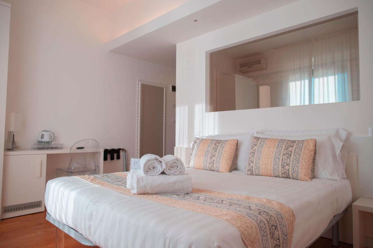 Hotel Ligure Spotorno Buitenkant foto