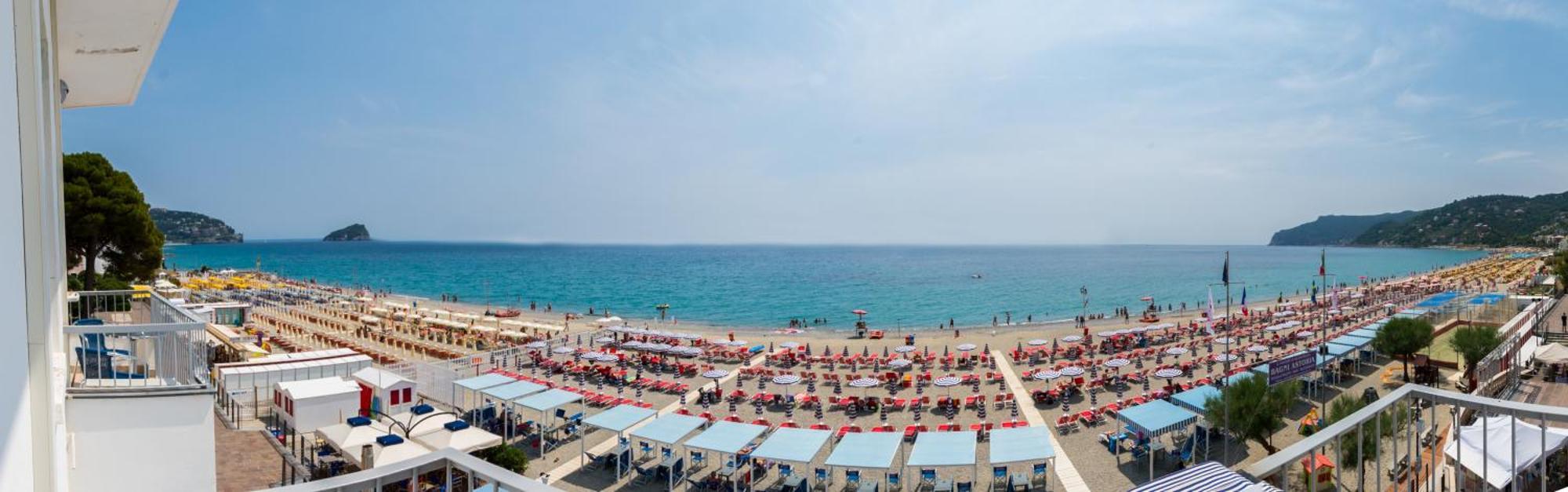 Hotel Ligure Spotorno Buitenkant foto