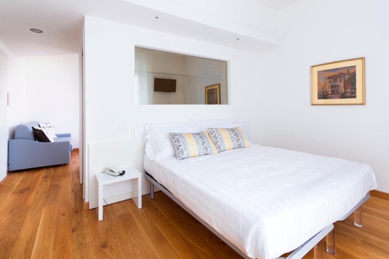 Hotel Ligure Spotorno Buitenkant foto